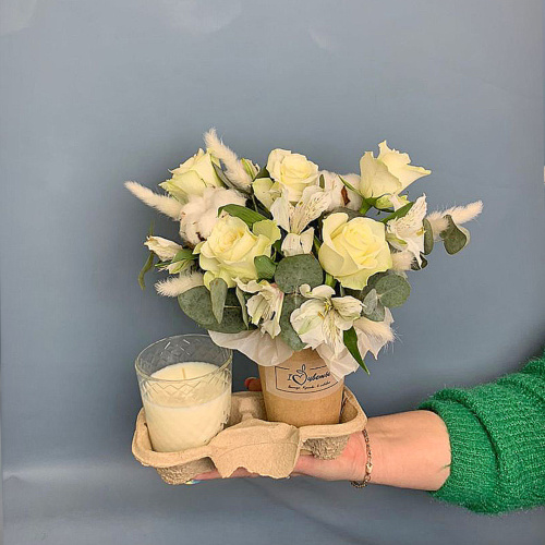 Сет "Ванильный". Набор стаканчик с цветами и аромасвечой в стаканчике арт. 70346