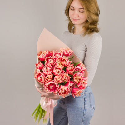 Букет из 25 пионовидных тюльпанов колумбус 46327
