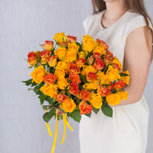 Букет из 51 Розы Кения Оранжевый микс арт. 7312-О